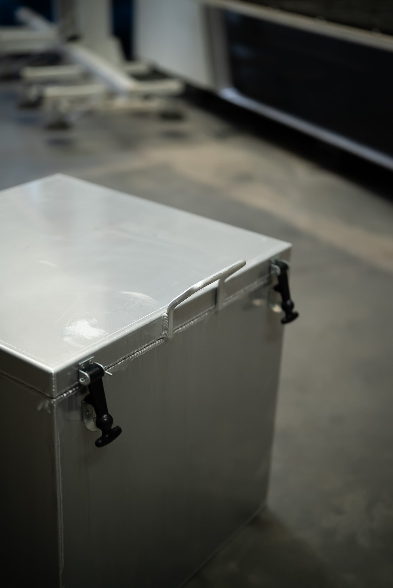 Liquid Nitrogen Cooling Containers