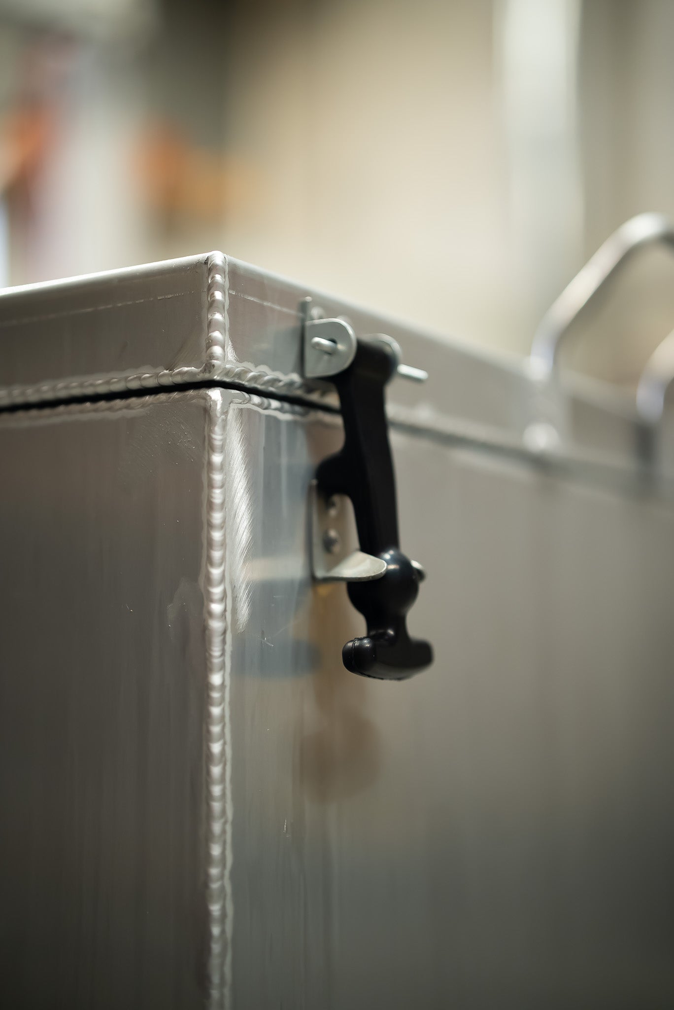 Liquid Nitrogen Cooling Containers