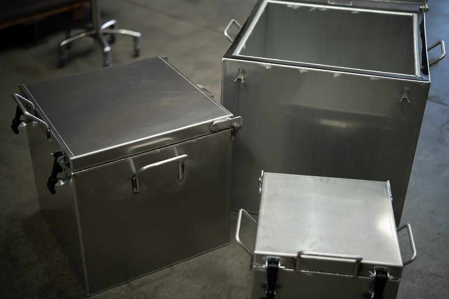 Liquid Nitrogen Cooling Containers
